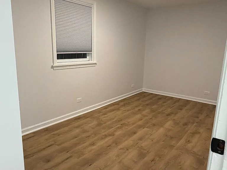 3324 S May St #1 — Photo 8