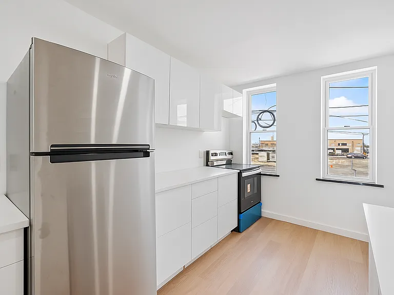 3436 Richmond St #1 — Photo 2