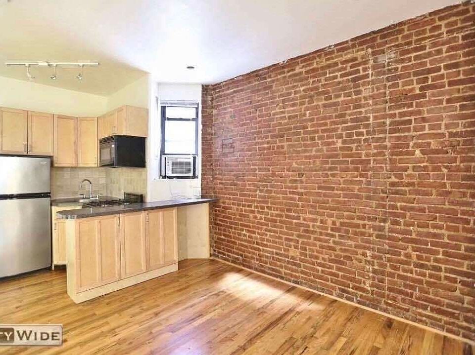 1st image of 320 E 73rd St #2E