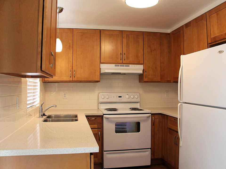 1st image of 337 Alder Ln