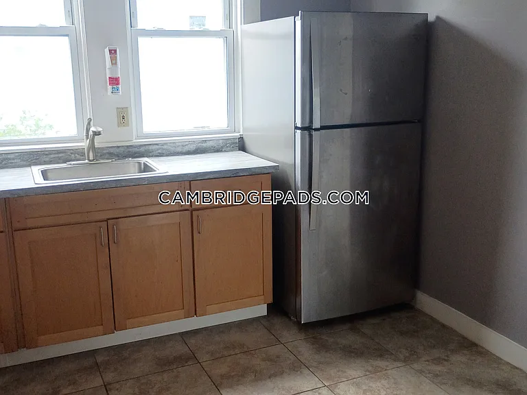 Sherman St — Photo 8