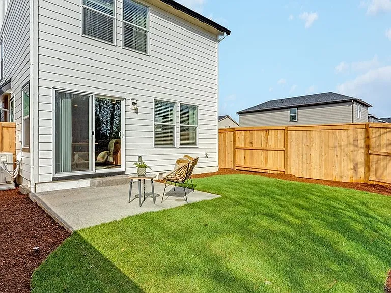 9905 NE 80th Ave — Photo 33