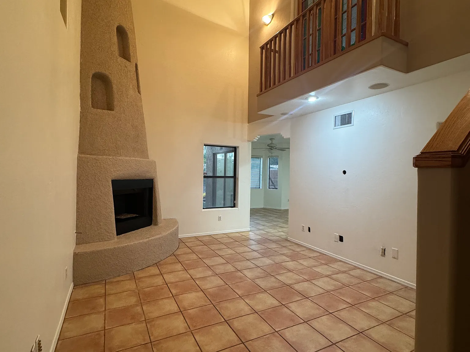 3 bed, 2.5 bath, 1462 sqft, $1,850 — Photo 3
