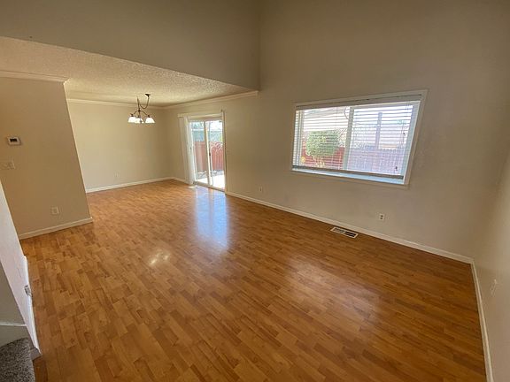 4th image of 3035 Chilcoot Dr