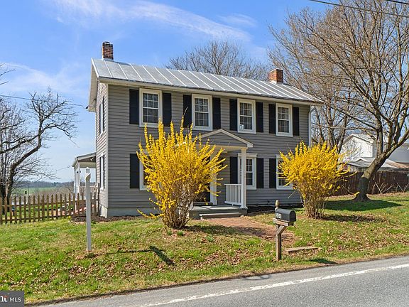 2nd image of 308 Clear Ridge Rd