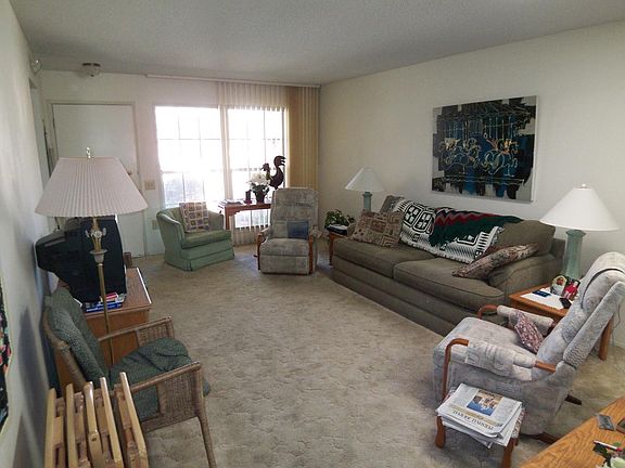 4th image of 10585 W PALMERAS Drive