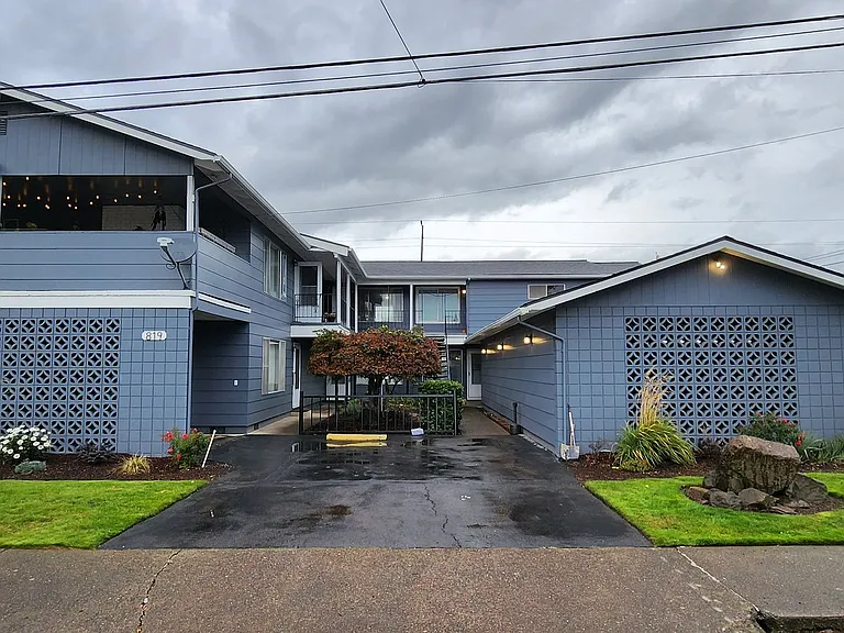 478-18th Ave SW — Photo 12