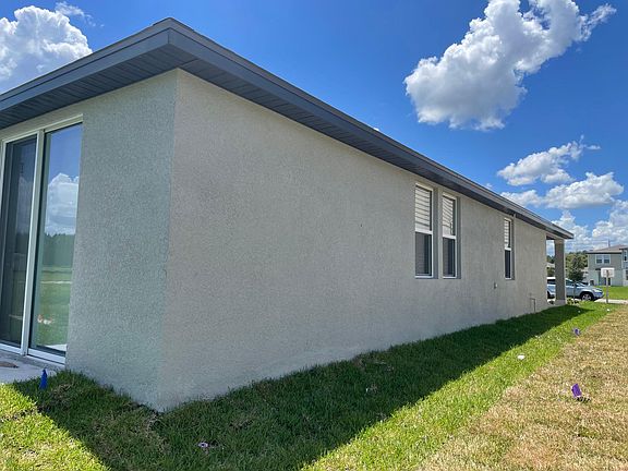 4th image of 3037 Fresno Pl