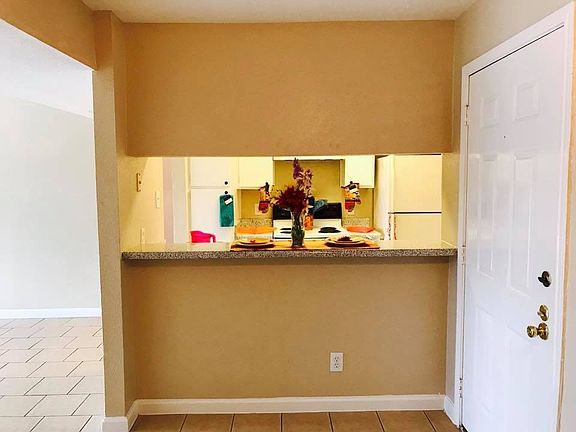 4th image of 206 Plaza Verde Dr APT D26
