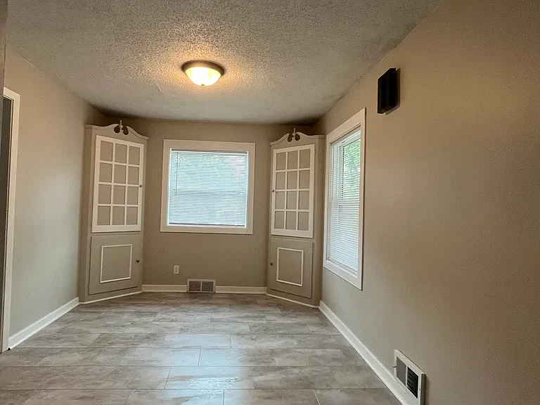 5825 Cleveland Ave — Photo 7