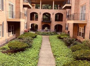 15 Vale Ave, Cincinnati, OH 45215