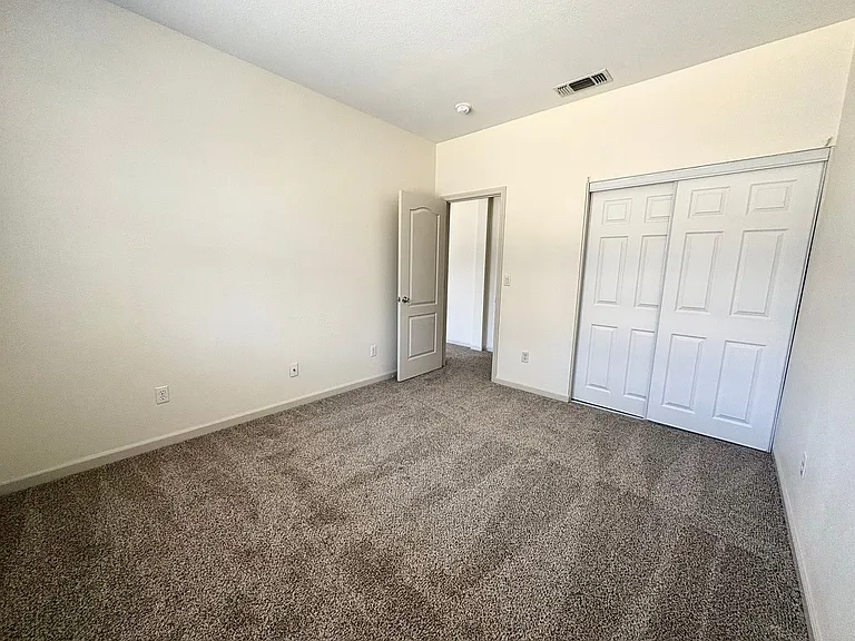 5454 Gold Creek Cir — Photo 12