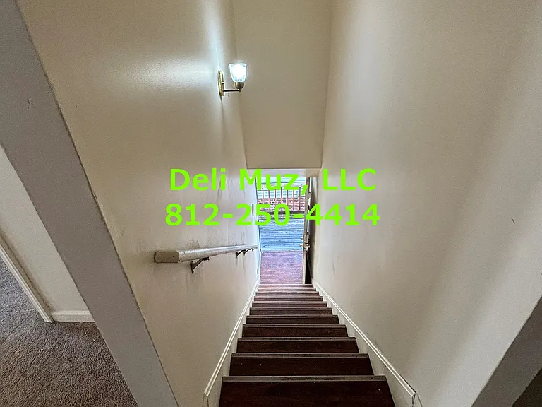 1427 Culver Dr #B — Photo 4