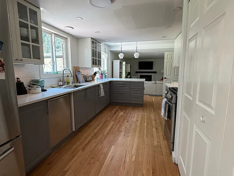 Kitchen has plenty of counter and storage space