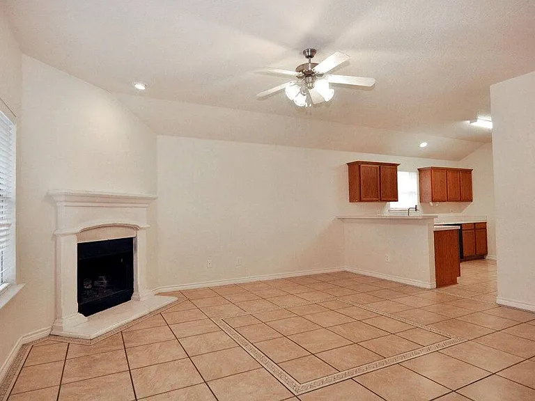5324 Mirage Dr — Photo 5