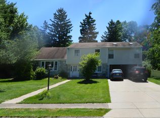 3849 Blake Rd, Huntingdon Valley, PA 19006