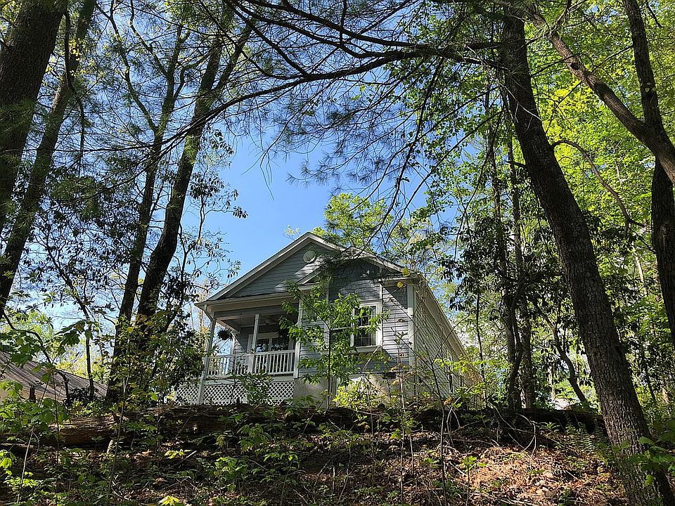 Front of house up on a Bluff