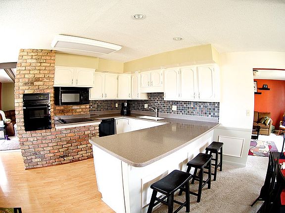 3rd image of 5004 N Somerset Dr