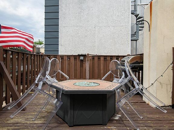 Roof deck