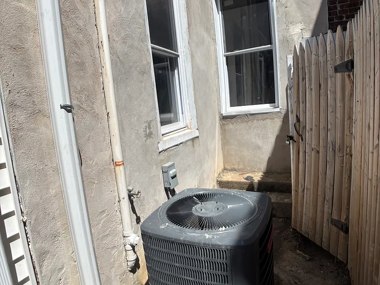 2054 E Ann St — Photo 15