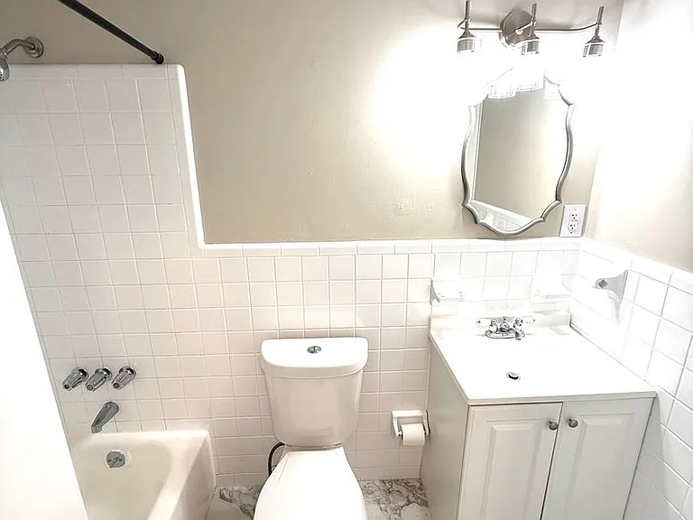 224 Lilac Dr — Photo 8