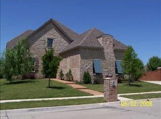 8357 Spence Dr, North Richland Hills, TX 76182