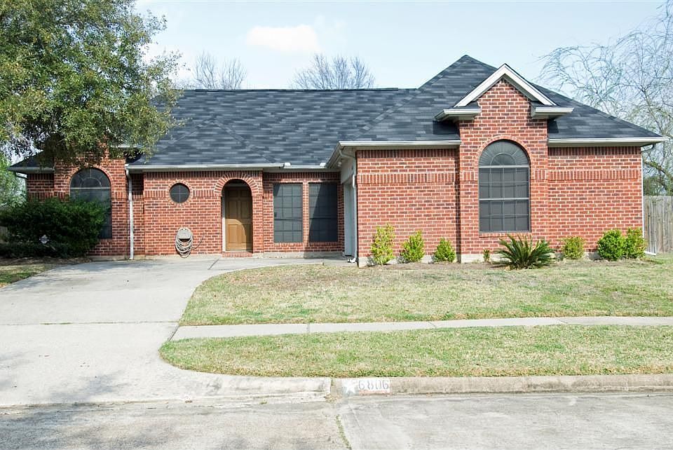 2nd image of 6806 Autumn Flowers Dr