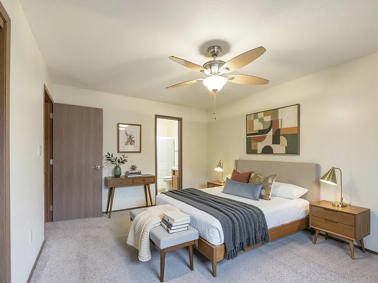 Spruce Pointe — Photo 3