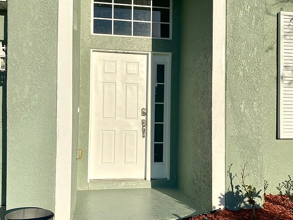 4th image of 3107 Dasha Palm Dr