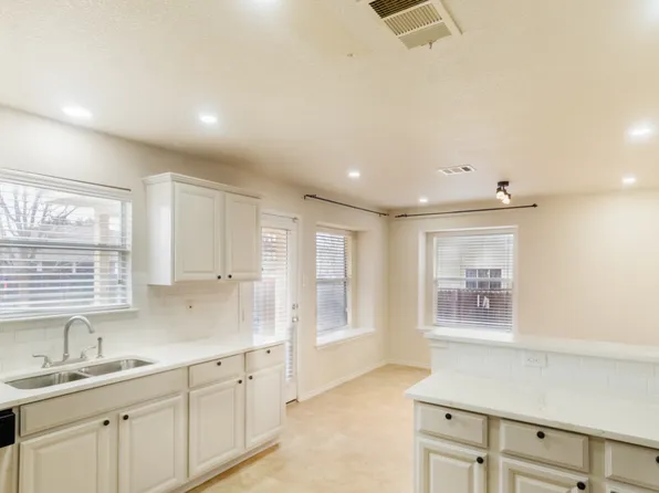 1512 Morning Mist Ln, Pflugerville, TX 78660