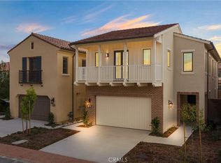 102 Artista, Irvine, CA 92602