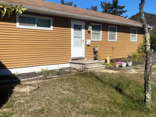5 Sprucewood Drive, Brick, NJ 08723