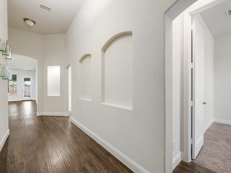 3319 Sequoia Ln — Photo 4