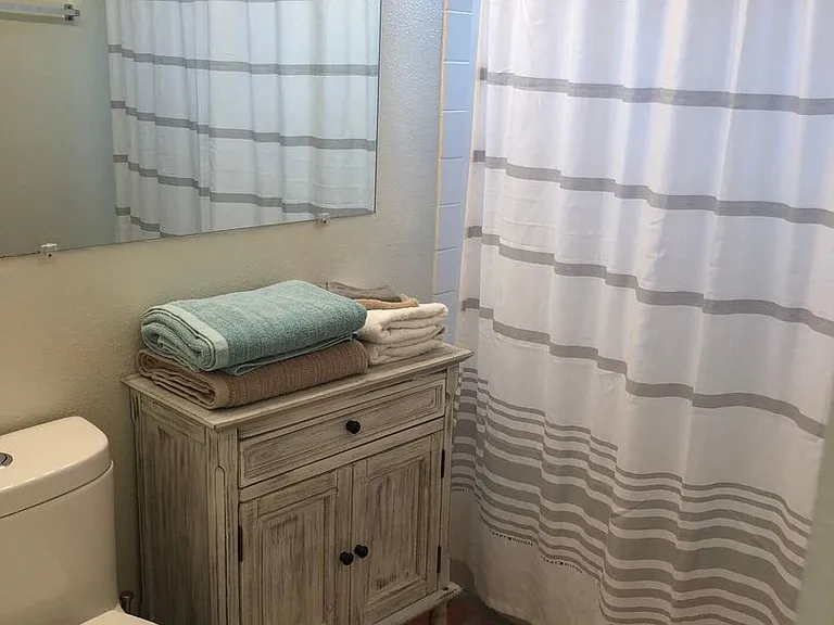 2055 Albatross St — Photo 41