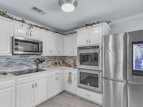 2nd image of 2709 El Paso Way