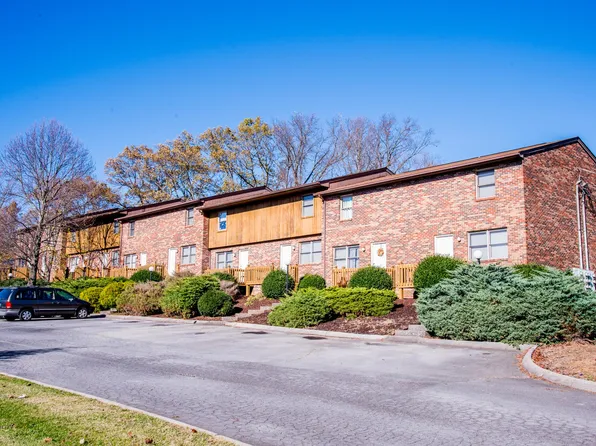 105 Mayflower Rd #28, Johnson City, TN 37601