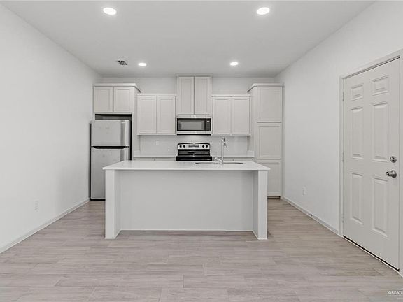 4th image of 1213 Shavano St #3