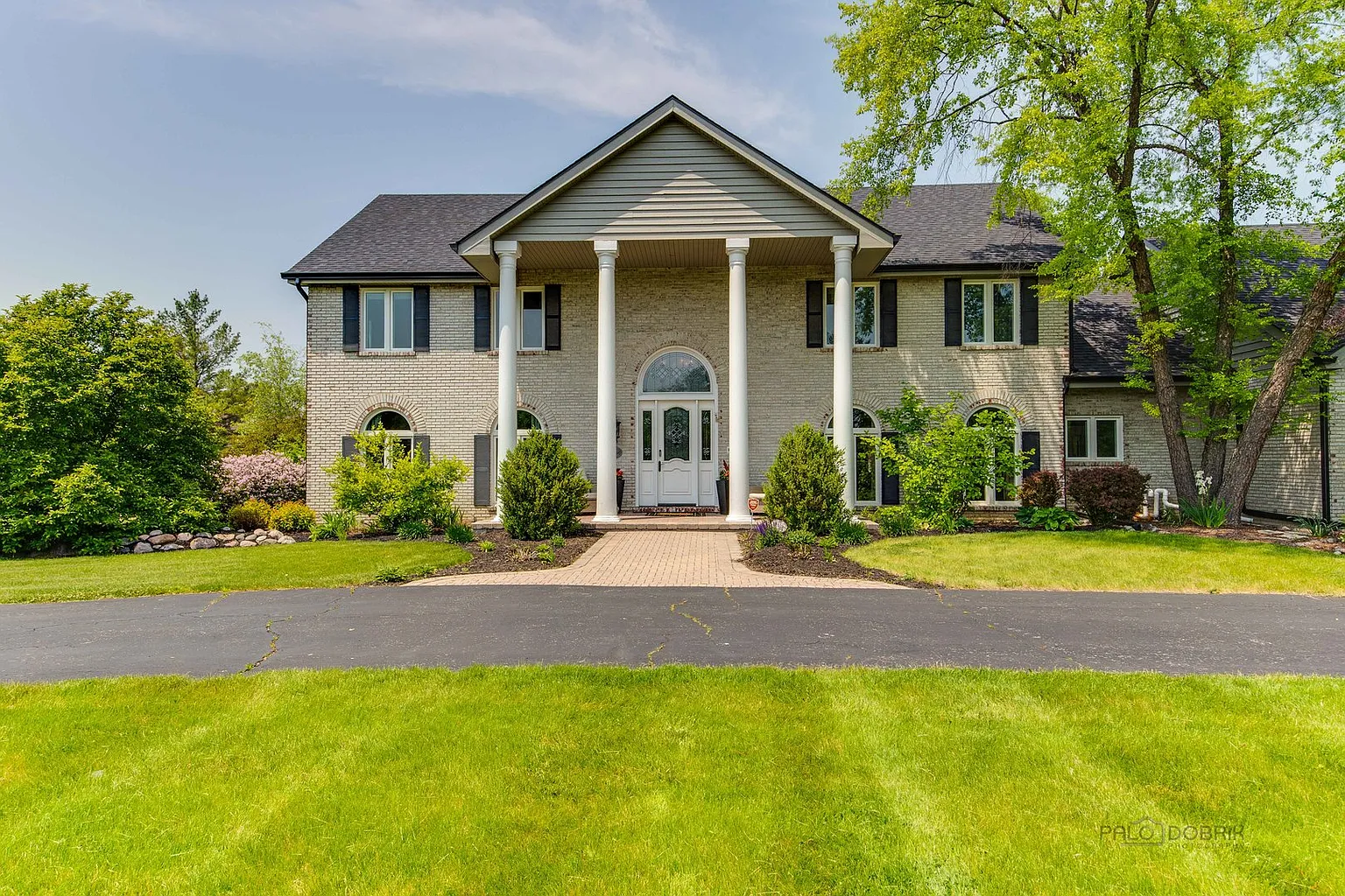 350 Fox Run Rd photo 1