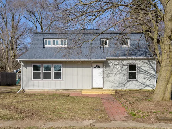 3315 Sunfield St, Kalamazoo, MI 49004