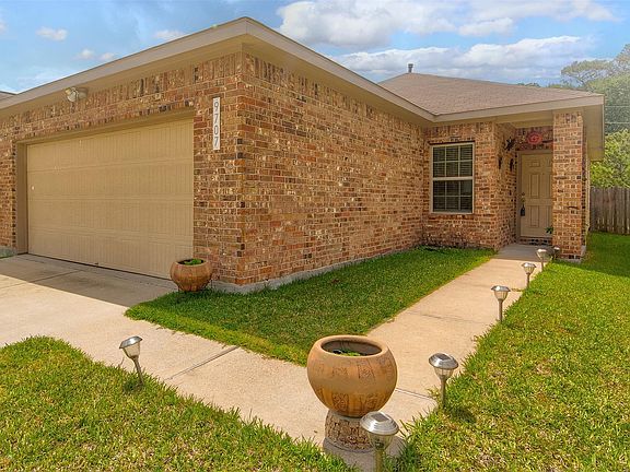 3rd image of 9707 Vanessa Glen Ct