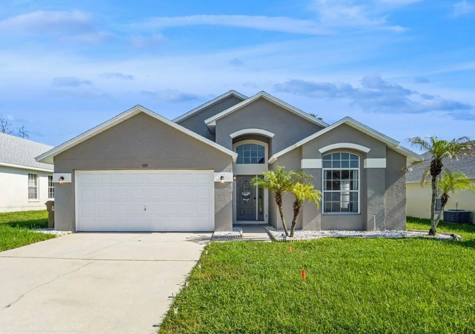 Pool Home For Rent - 3 Bedroom / 2 Bath - Disney Area With Energy Saving Solar Panels — Photo 1