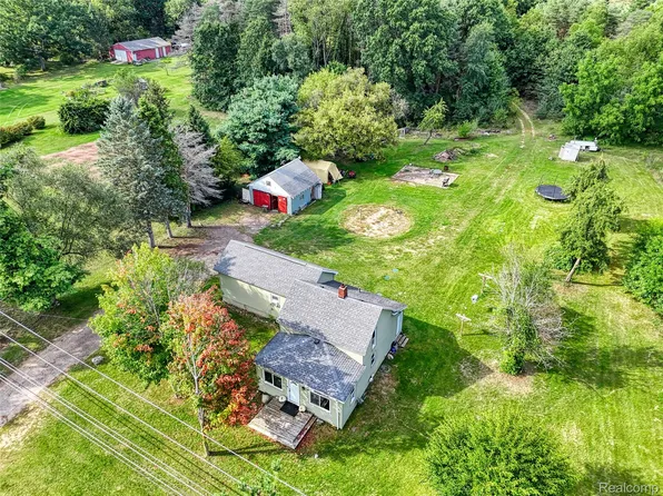 10173 E Mount Morris Rd, Davison, MI 48423