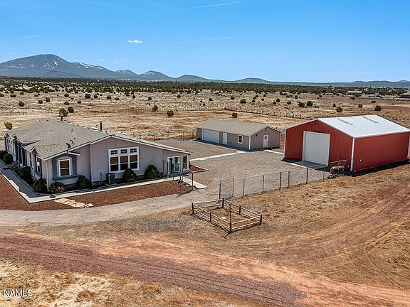 4th image of 2318 E Hoctor Rd