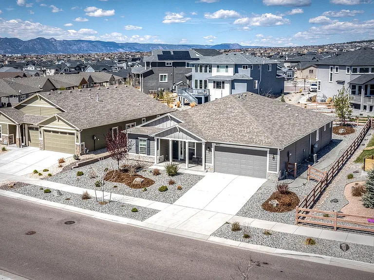 9032 Bugaboo Dr — Photo 7