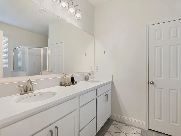 6590 Barbados Ct — Photo 12