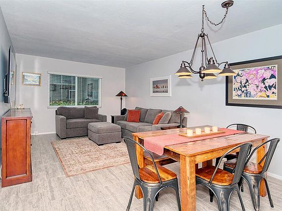3rd image of 1520 Glen Oaks Dr E Unit 152