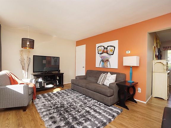 4th image of 9008 Eldora Dr