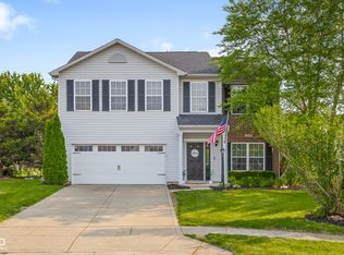 2247 Rolling Hill Ct, Columbus, IN 47201