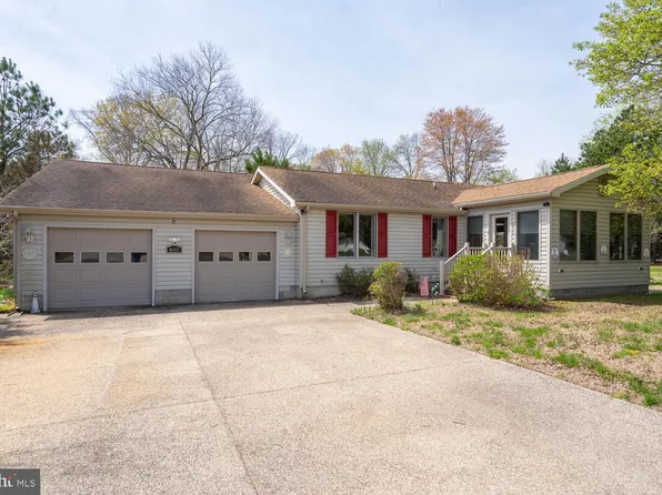 405 Serrill Ave, Ocean View, DE 19970
