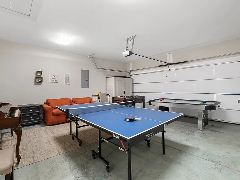 228 Palm Beach Dr — Photo 24